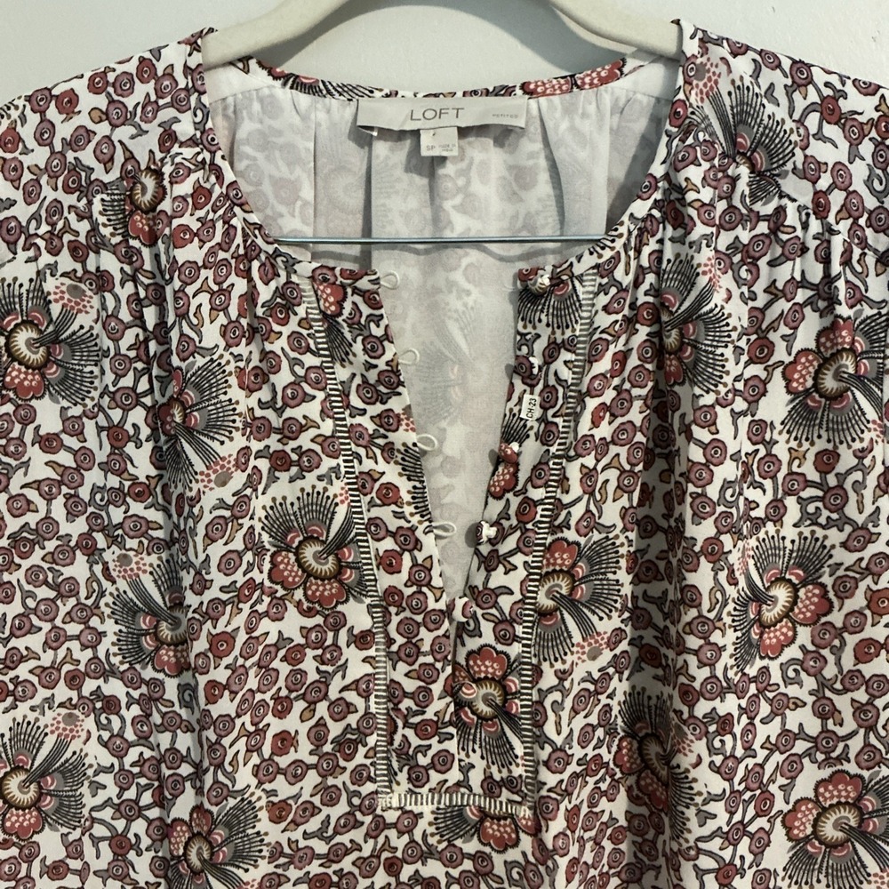 LOFT Blouse Long Sleeve Round Neck Floral Boho Peasant Top Shirred Cuffs SP